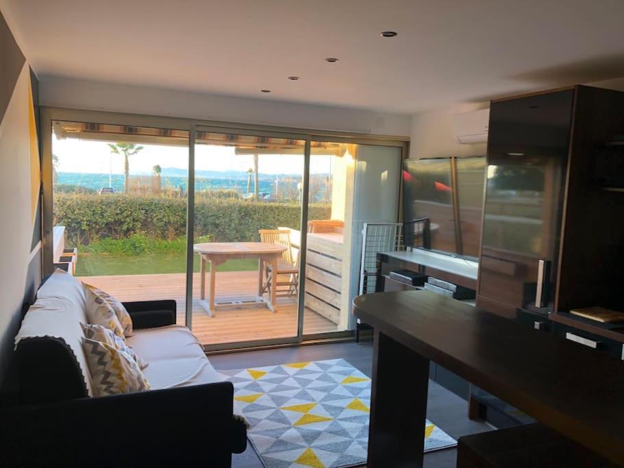 Petite Endroit Splendide. Apartment Six-Fours-les-Plages Exterior photo